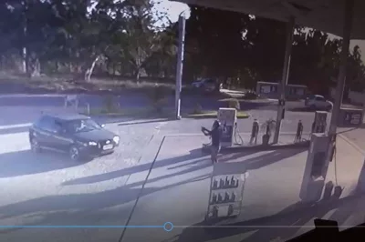 Alagoinhas: Homem tem carro roubado por dupla em posto de combustíveis