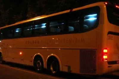 Bandidos assaltam ônibus interestadual na BR-101, em Alagoinhas