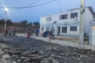 Alagoinhas: Prefeitura presta auxílio às famílias do Urupiara que tiveram casas danificadas pela chuva