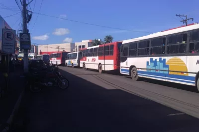 Rodoviários de Alagoinhas paralisam atividades e cobram reajuste salarial