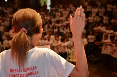 Alagoinhas: alunos de escolas municipais recebem certificado de formação do PROERD