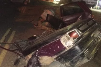 BR-110: Carro parte ao meio após acidente em Inhambupe