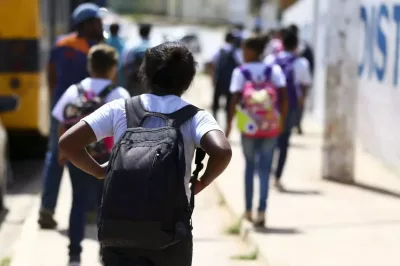 Escola em tempo integral: governo publica regras para adesão