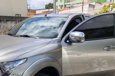 Alagoinhas: Empresário é assaltado quando chegava em casa
