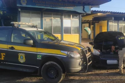 Veículo roubado em Salvador é recuperado pela PRF em Alagoinhas