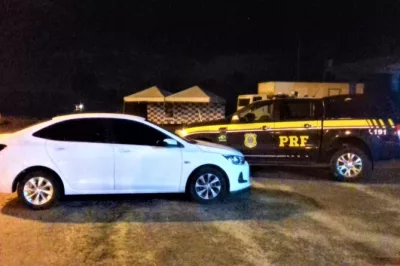 Em Alagoinhas, PRF recupera veículo furtado de locadora