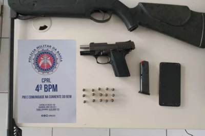 Alagoinhas: policiais do Quarto Batalhão apreendem pistola e rifle