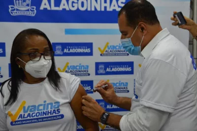 Alagoinhas é o primeiro município do interior da Bahia a aplicar a vacina Coronavac