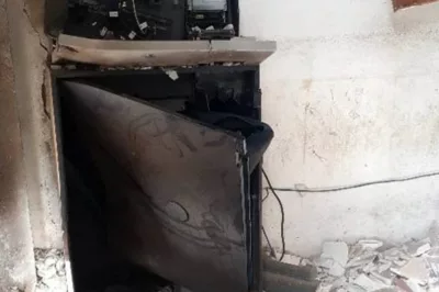 Bandidos rendem vigilante e explodem cofre de posto de combustível em Alagoinhas