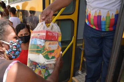 Alagoinhas: Entrega de cestas básicas nas escolas segue até dia 30 de abril