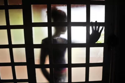 Menina de 11 anos estuprada em SC consegue fazer aborto, diz MPF