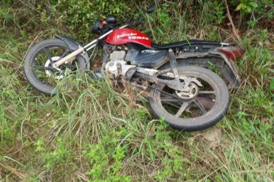 Homem é encontrado morto com marcas de tiros próximo a uma moto na zona rural de Alagoinhas