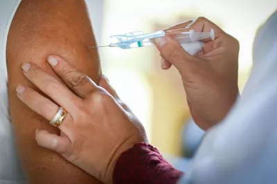 Confira a programação da vacinação contra a Covid-19 nesta segunda-feira (13) em Alagoinhas