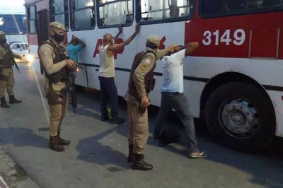Abordagens e buscas marcam a Operação Trânsito Seguro em Alagoinhas