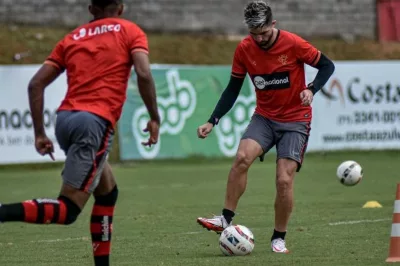 Vitória enfrenta o Jacuipense neste sábado pelo Baianão