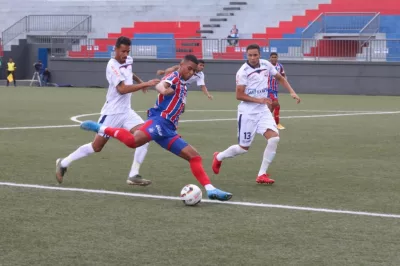 Em jogo movimentado, Bahia de Feira e Bahia ficam no empate na estreia do Campeonato Baiano