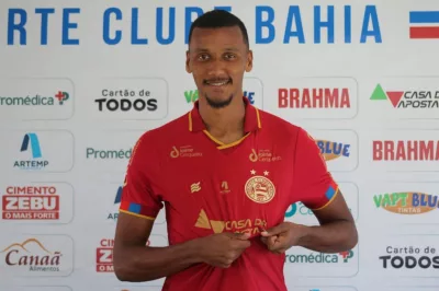 Apresentado, Rezende ressalta chegada ao Bahia: “Oportunidade da minha vida”