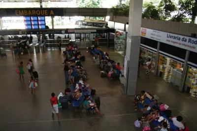 Mulher sofre agressão a pauladas na rodoviária de Salvador