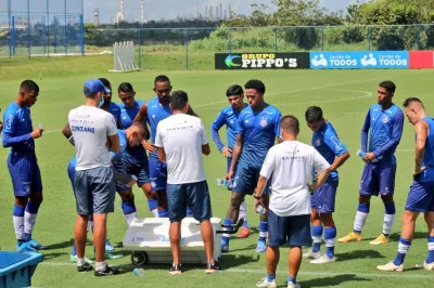 Bahia anuncia fim do time de transição, que recebeu cinco reforços