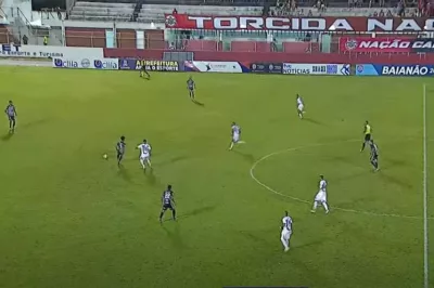 Abner marca no último minuto e garante empate do Unirb com o Atlético em clássico de Alagoinhas