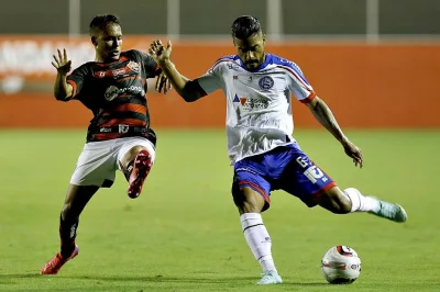 Em jogo de muitas chances perdidas, Vitória e Bahia empatam no clássico pelo Baianão