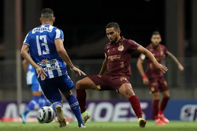 Bahia tem jogador expulso e fica no empate com o CSA na Arena Fonte Nova