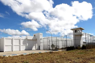 Sete presos fogem do presídio de Eunápolis, no sul da Bahia
