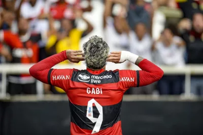 TJD-RJ vai apurar denúncia de racismo contra Gabigol no Fla-Flu