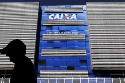 Caixa libera abono salarial para trabalhadores nascidos em maio