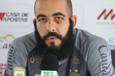 Danilo Fernandes, goleiro do Bahia, fala de cirurgia no olho: ‘Foi um sucesso’