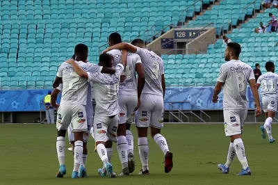 Bahia goleia o Jacuipense e segue sonhando com a classificação para 2ª fase do Baiano