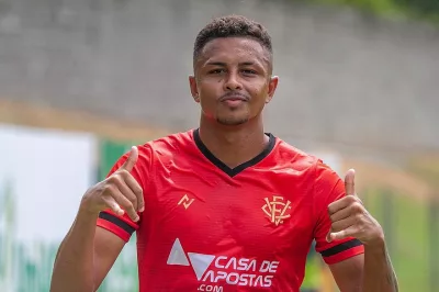 Samuel viaja ao Japão para se apresentar ao Oita Trinita