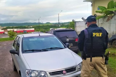 PRF prende motorista que ganharia R$ 300,00 para levar carro roubado de Alagoinhas até Salvador