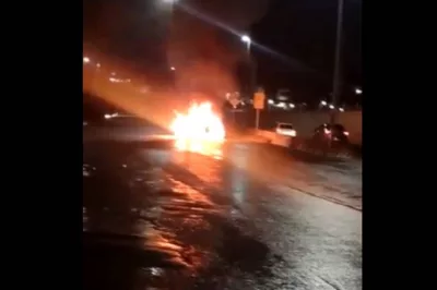 Viatura da Guarda Municipal pega fogo e tem perda total, em Salvador