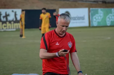 Vitória anuncia André Galbe como novo preparador físico do clube