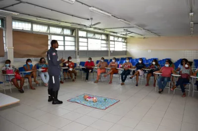 Alagoinhas: Seduc realiza treinamento de primeiros socorros para servidores das creches municipais