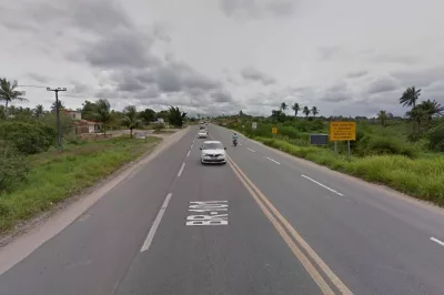 Homem morre em acidente de carro em trecho da BR-101, em Humildes