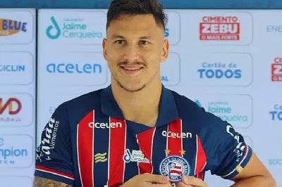 Warley é apresentado e se coloca à disposição como armador: “Gosto de criar chances de gol”