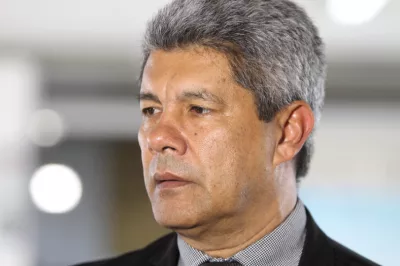 ‘Eu não gostaria de receber nem um elogio do presidente Bolsonaro’, diz Jerônimo