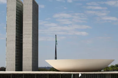 Congresso antecipa votação do orçamento 2025 para esta quinta-feira