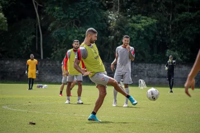 Vitória segue preparação para partida contra a Aparecidense