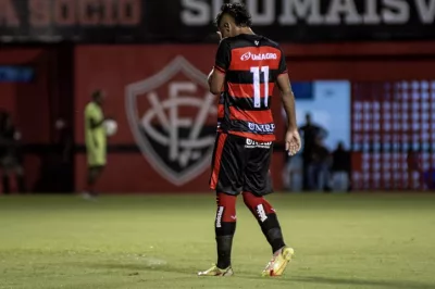 Vitória perde para o Fortaleza e dá adeus à Copa do Brasil
