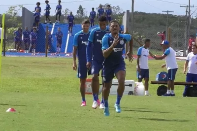 Com tático, elenco do Bahia segue preparação para encarar o Tombense na Série B