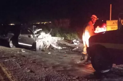 Cantor sertanejo, esposa e filho morrem em acidente de carro