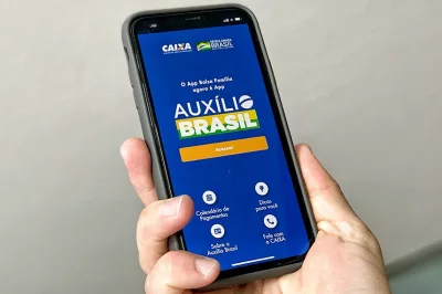 Bolsonaro diz que aumento do Auxílio Brasil pode superar efeitos da pandemia