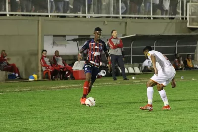 Bahia perde para o lanterna Tombense, mas se mantém em 3º na Série B