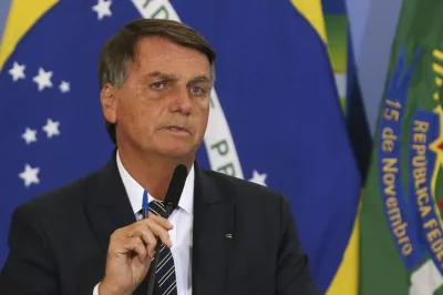 Bolsonaro diz que teme o prolongamento da guerra na Ucrânia e efeitos na inflação