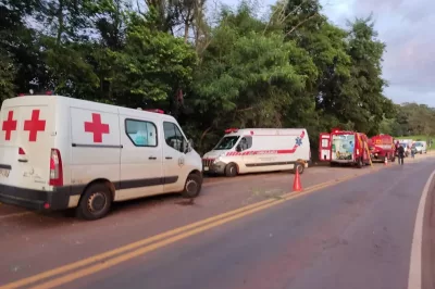 Acidente grave com ônibus mata sete e deixa 13 feridos no Paraná