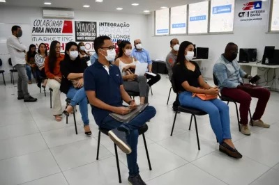 Alagoinhas: Prefeito Joaquim Neto dá posse a mais 15 aprovados em concurso