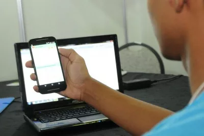 Senado aprova PEC que coloca inclusão digital entre direitos fundamentais da população